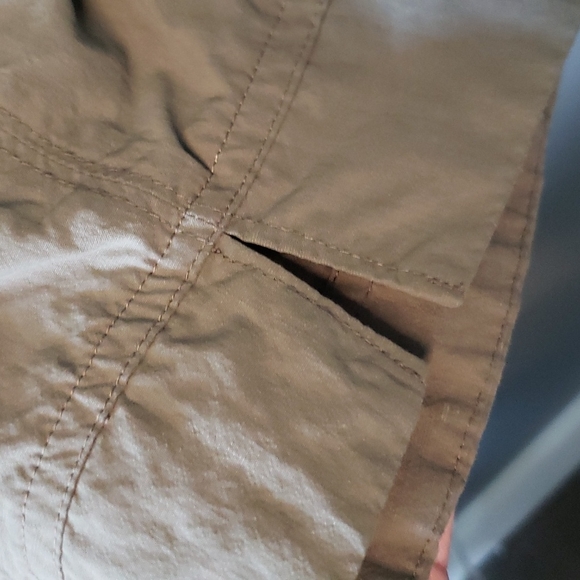 ⭐️3/$35 Columbia Titanium Capris - Picture 5 of 9
